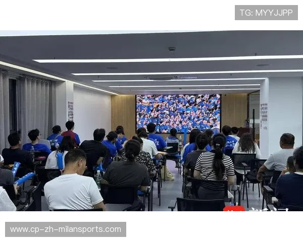 _赛事期间观众互动新玩法增添观赛乐趣_，比赛观众互动环节