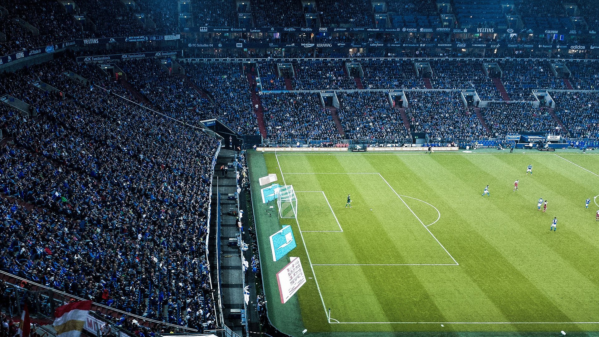 米兰体育app下载安装-体育明星积极参与公益活动传递正能量，体育明星赞助案例